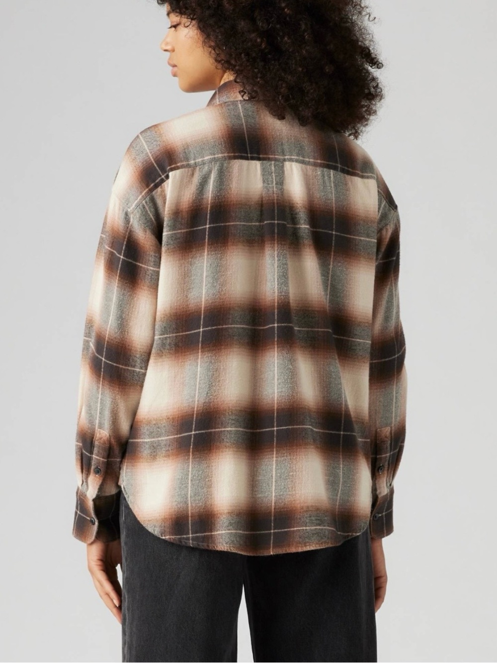 Levi's Women's Henri Plaid Button-Down Flannel Shirt in Brown, Beige and Black, - Picture 4 of 16